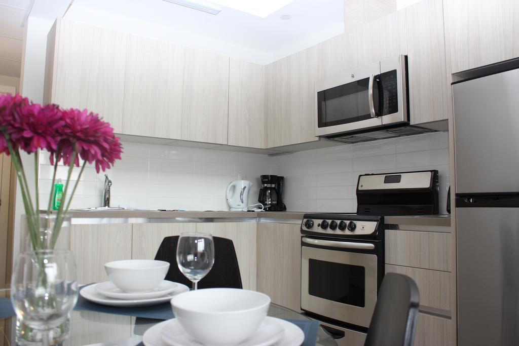 Atlas Suites- Furnished Apartments-College Street, Toronto Exterior foto